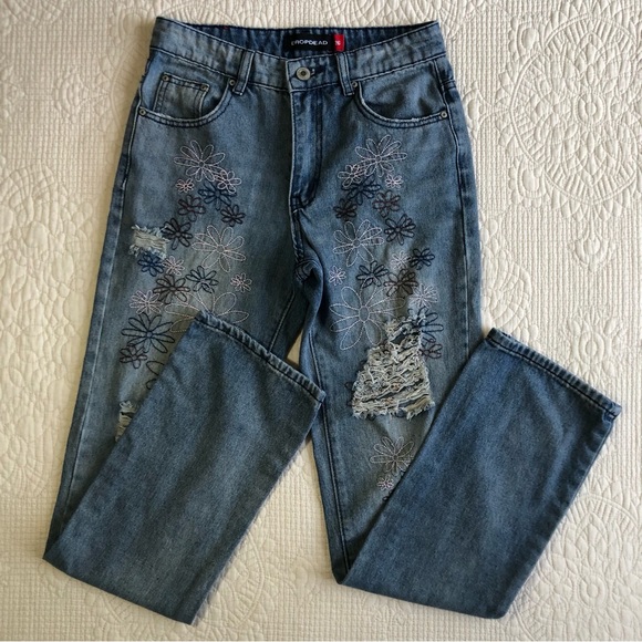DROP DEAD Women’s Flowers Embroidered Straight Leg Distressed Jean Sz 26 - Picture 1 of 14
